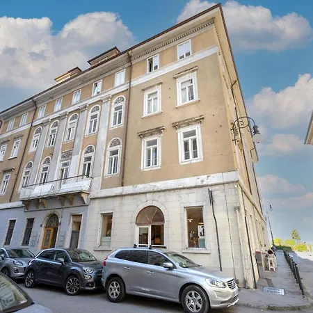 Appartement Il Golfo - Elegante Zona Rive Triëst