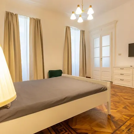 Il Golfo - Elegante Zona Rive ترييستي
